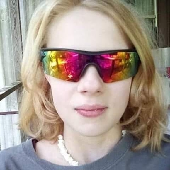 Meet your Posher, Makalaburrell - Picture 1 of 1